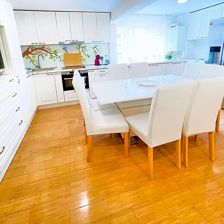 Iris Apartment